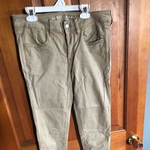 🏝American Eagle Khaki Jegging